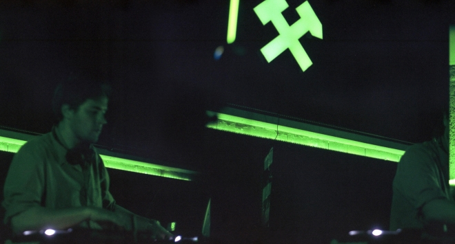 17 shakhta records, etáž, ostrava, sedan